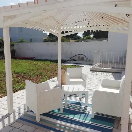 Ginevra Bed & Breakfast 3*